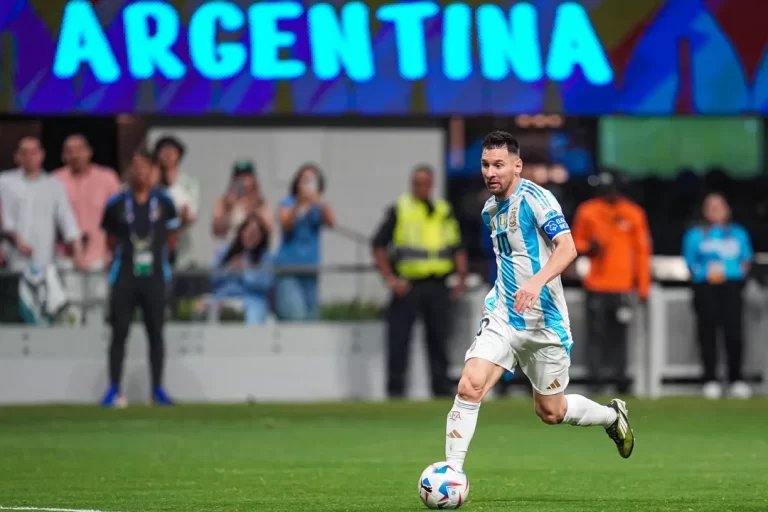 Argentina va por el pasaje a cuartos ante Chile del ‘Tigre’ Gareca