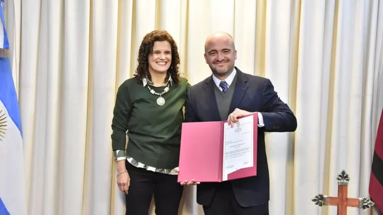 Asumieron nuevas autoridades en el Ministerio de Educación, Cultura, Ciencia y Tecnología