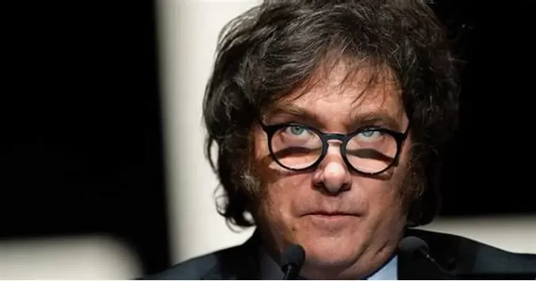 Milei evalúa fusionar los ministerios de Justicia y Seguridad