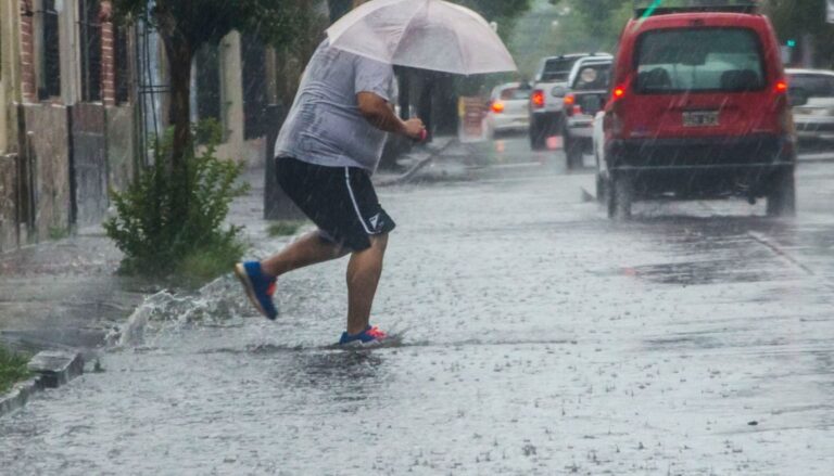 Finde con tormentas y baja de temperaturas ¿cómo estará para las elecciones?