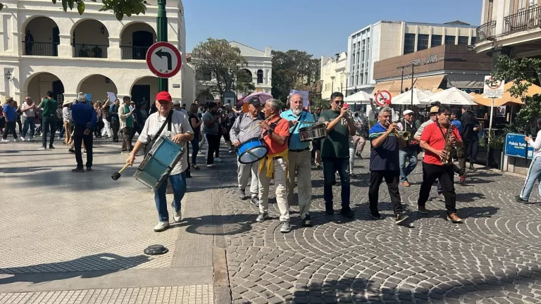 Masiva marcha para exigir justicia por la muerte de Vicente Cordeyro
