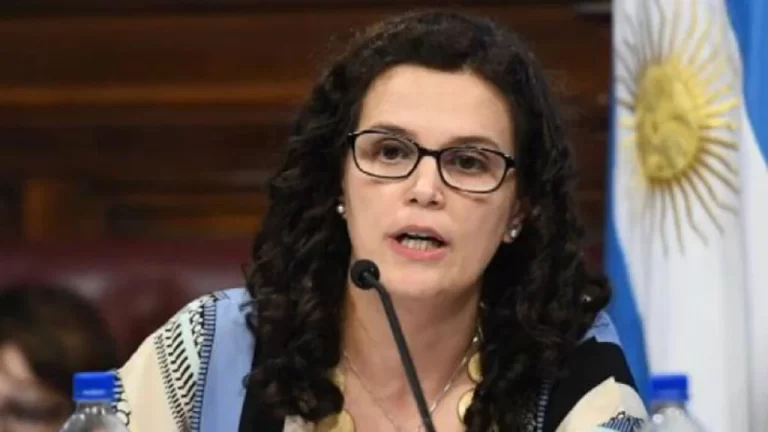 Educación 2026: ejes en alfabetización, alertas tempranas, becas y prevención de la violencia escolar