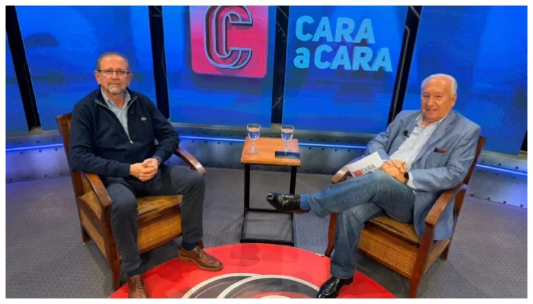 El fin de los “dueños de sellos”: Camacho defendió la reforma electoral y apuntó al «oportunismo» de Olmedo