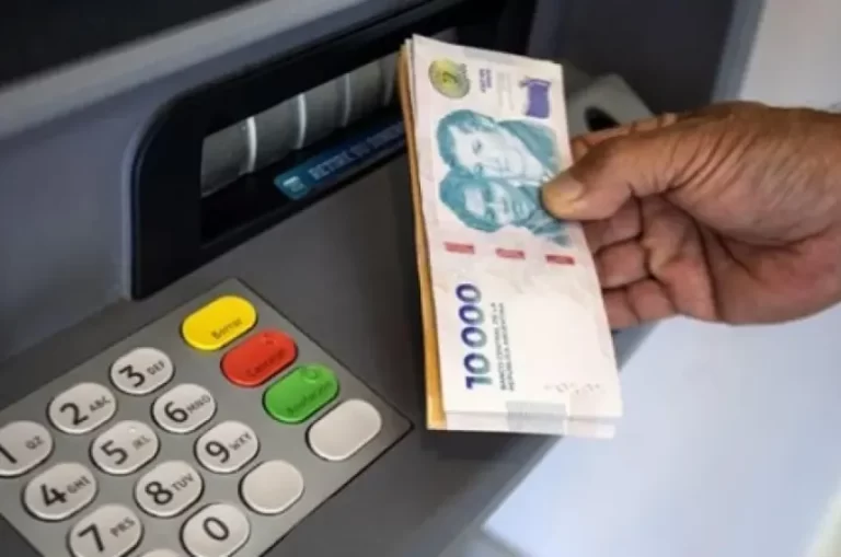 Bajan los salarios y suben los gastos fijos: el combo que explica por qué cuesta llegar a fin de mes