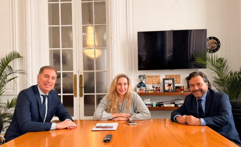 Sáenz se reunió con Karina Milei y Santilli en Casa Rosada