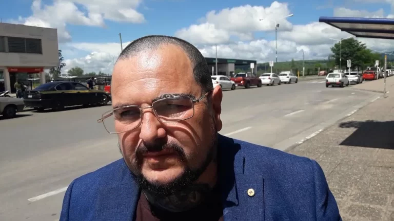 Detuvieron al abogado Santiago Pedroza por presuntas estafas con terrenos inundables