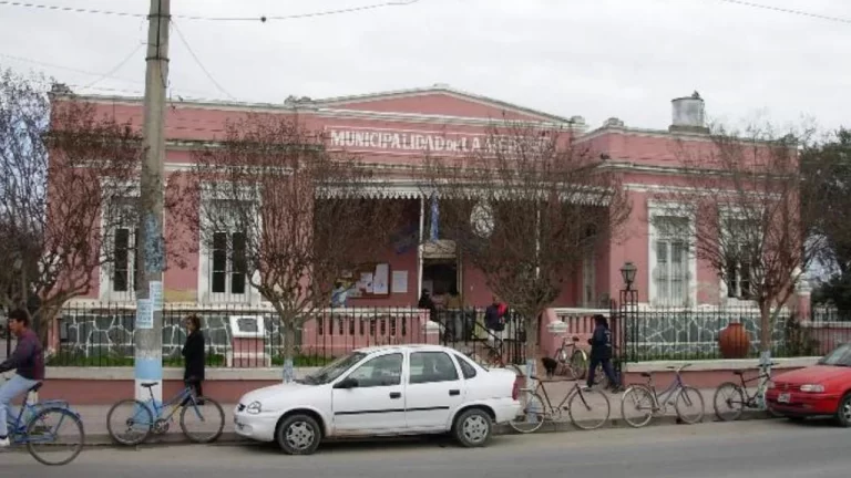 La Merced, en crisis: denuncian irregularidades y la relación “rota” de Wayar con los vecinos