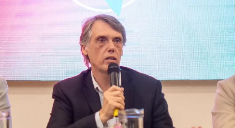 Pablo Kosiner confirmó que el PJ salteño irá a internas el 25 de octubre