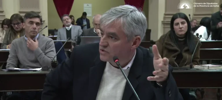 Segura pidió a Diputados defender a los usuarios: «Saravia parece vocero de las empresas»