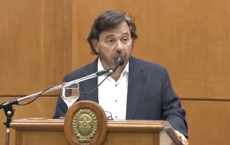 Sáenz anunció una inversión de más de $2.000 millones y becas para estudiantes de Medicina