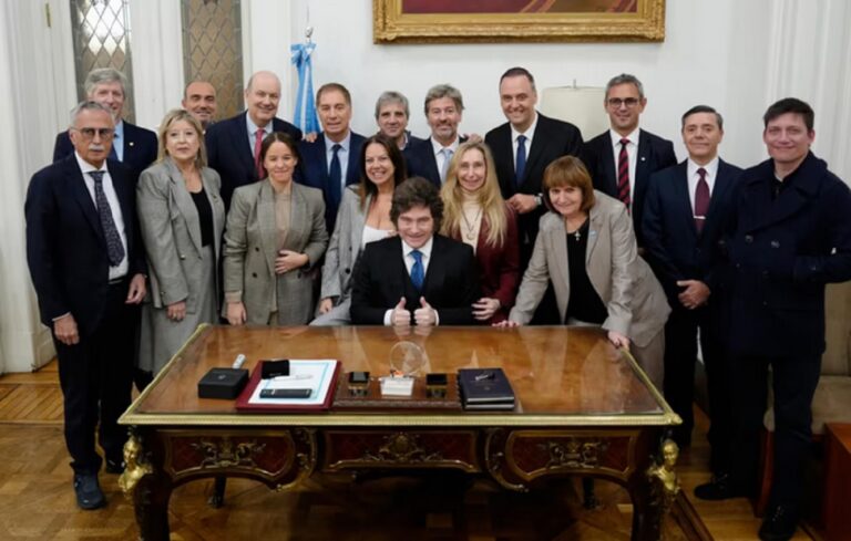 Quiénes son los cinco altos funcionarios que se adhirieron al régimen simplificado de Ganancias