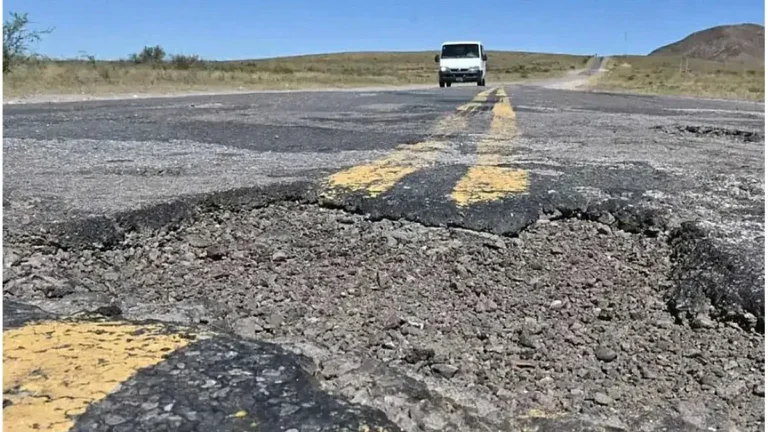 Mientras Nación privatiza rutas, Salta alerta por 31.000 kilómetros sin certezas