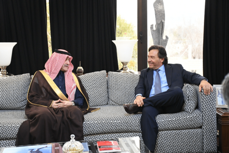 Sáenz recibió al embajador de Arabia Saudita para avanzar con posibles inversiones