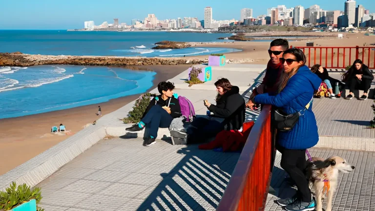 Fin de semana largo: viajaron más turistas, pero gastaron menos