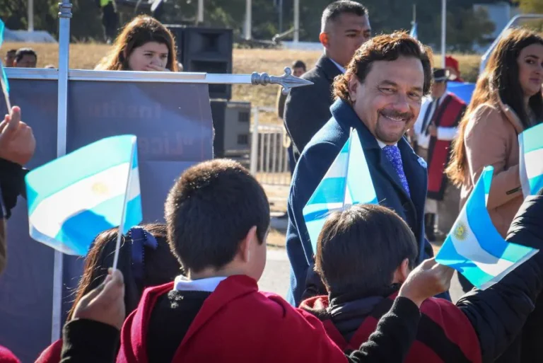 Día del Niño: Sáenz pidió cuidar a los chicos y acompañarlos para que “sueñen en grande”