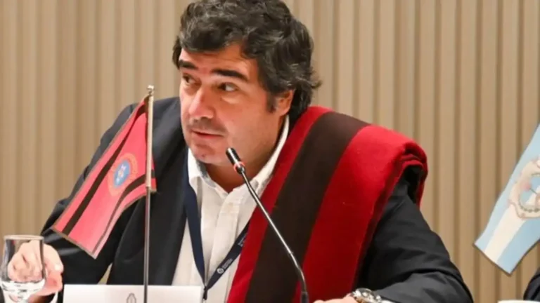 Martín de los Ríos asumió como director de YPF, pero negó el cobro de un sueldo millonario