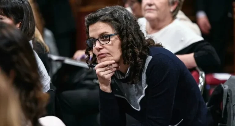 Cristina Fiore negó que la unidad educativa 7160 sea una “escuela fantasma” y llevará la documentación a la Justicia