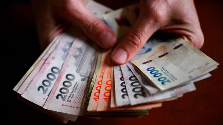 Salarios registrados cayeron casi el doble si se miden con el IPC que el Gobierno no quiso aplicar