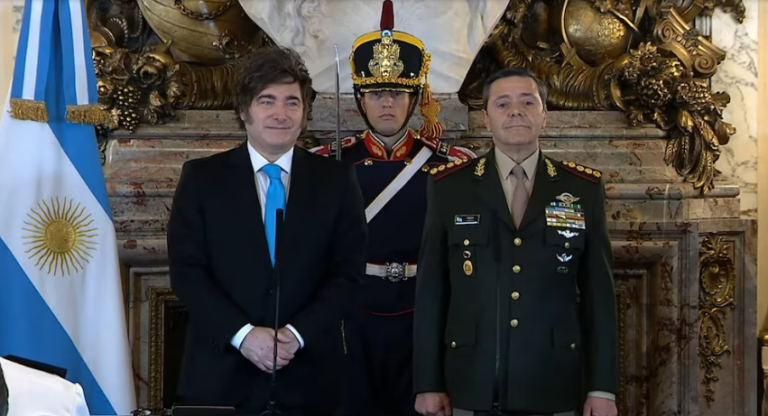 En plena tensión por Malvinas, el Gobierno dispuso comprar bajo secreto militar nuevo equipamiento para las FFAA