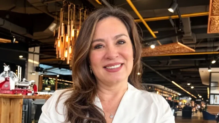 Organizaciones feministas piden la renuncia de la subsecretaria de Mujeres Julia Valencia Donat
